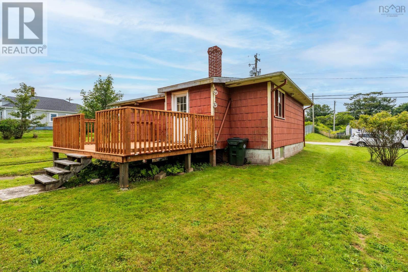 18 Shaw Avenue, Yarmouth, Nova Scotia  B5A 2T9 - Photo 29 - 202518398