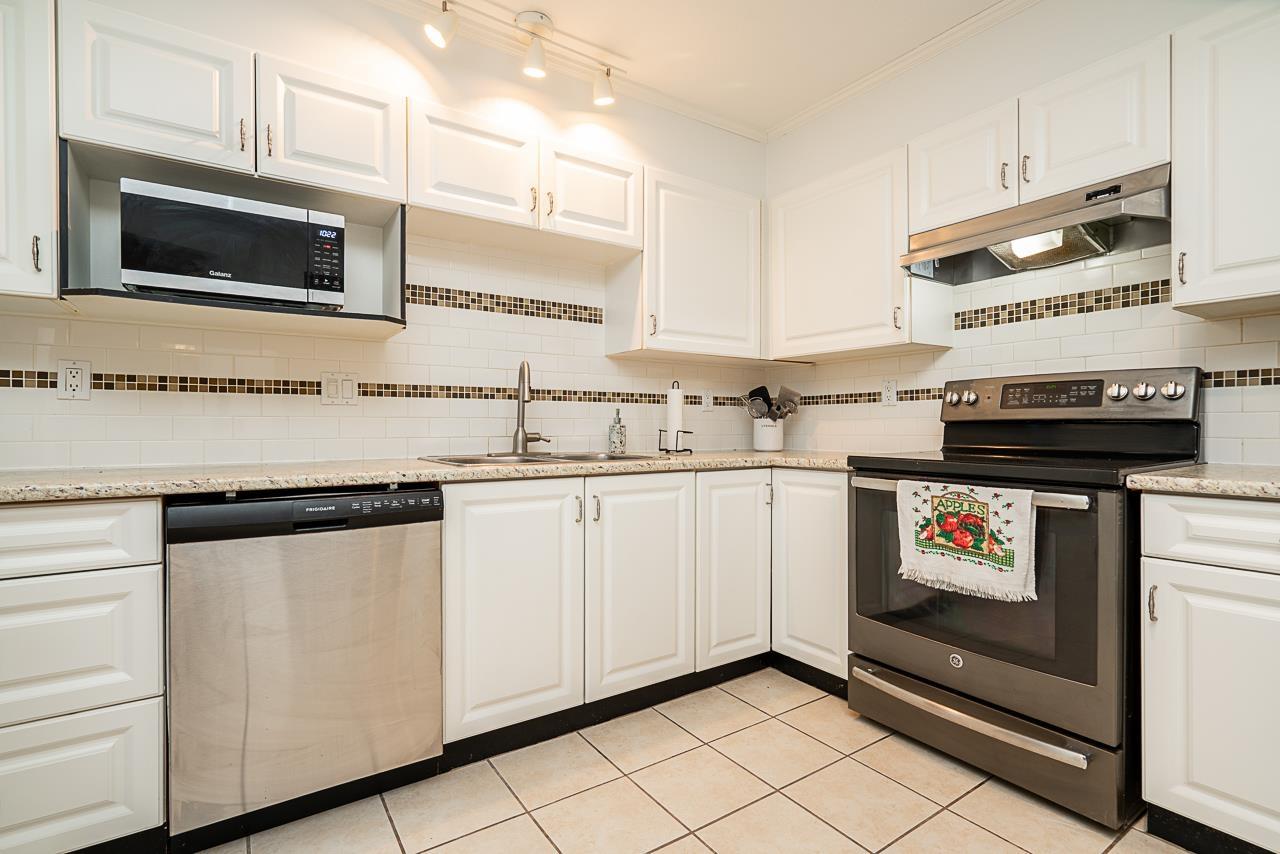 411 10188 155 Street, Surrey, British Columbia V3R 0R6 - Photo 11 - R3058866