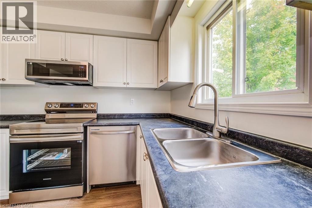 931 Glasgow Street Unit# 35b, Kitchener, Ontario  N2N 0B6 - Photo 18 - 40774093