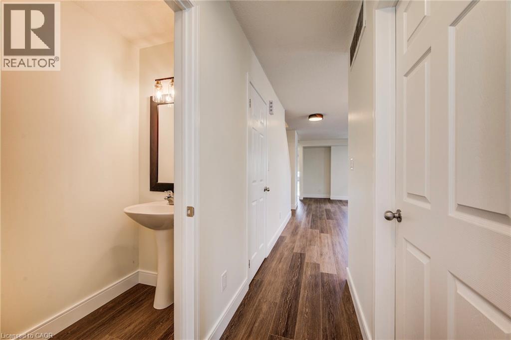 931 Glasgow Street Unit# 35b, Kitchener, Ontario  N2N 0B6 - Photo 11 - 40774093