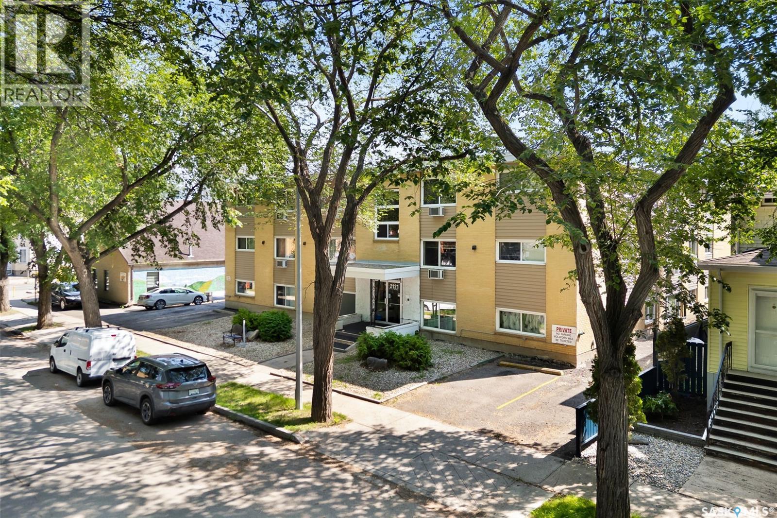 10 2121 Rae Street, Regina, Saskatchewan  S4T 2E8 - Photo 2 - SK021681