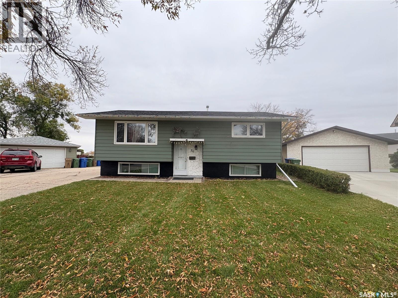 26 BEDFORD CRESCENT, regina, Saskatchewan