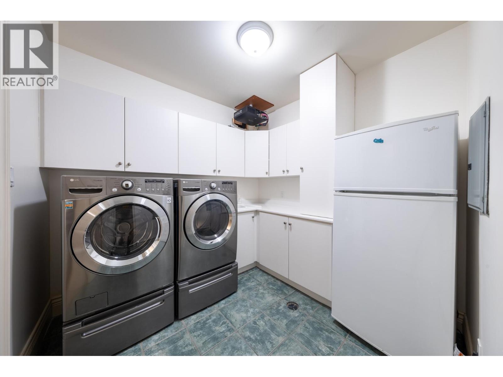 448 Gordon Avenue, West Vancouver, British Columbia  V7T 1P3 - Photo 30 - R3060110