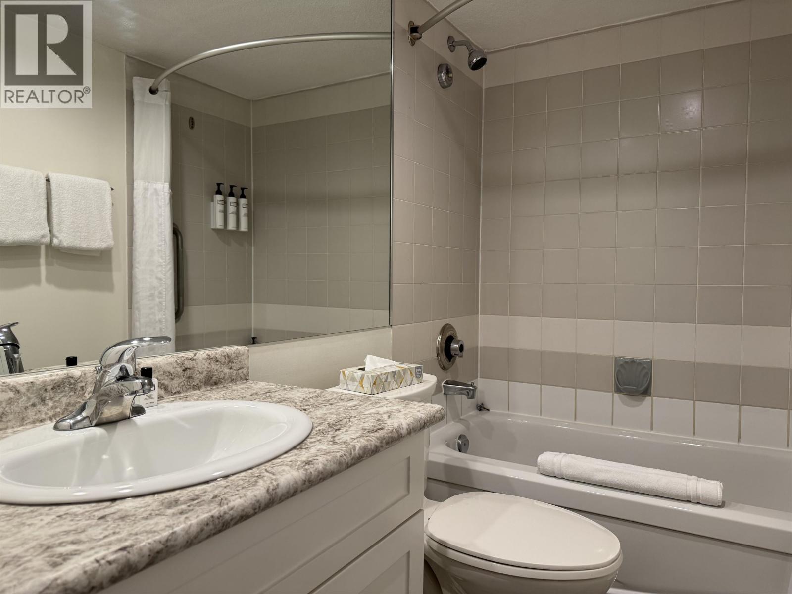 231 W7 2050 Lake Placid Road, Whistler, British Columbia  V8E 0A8 - Photo 10 - R3061591