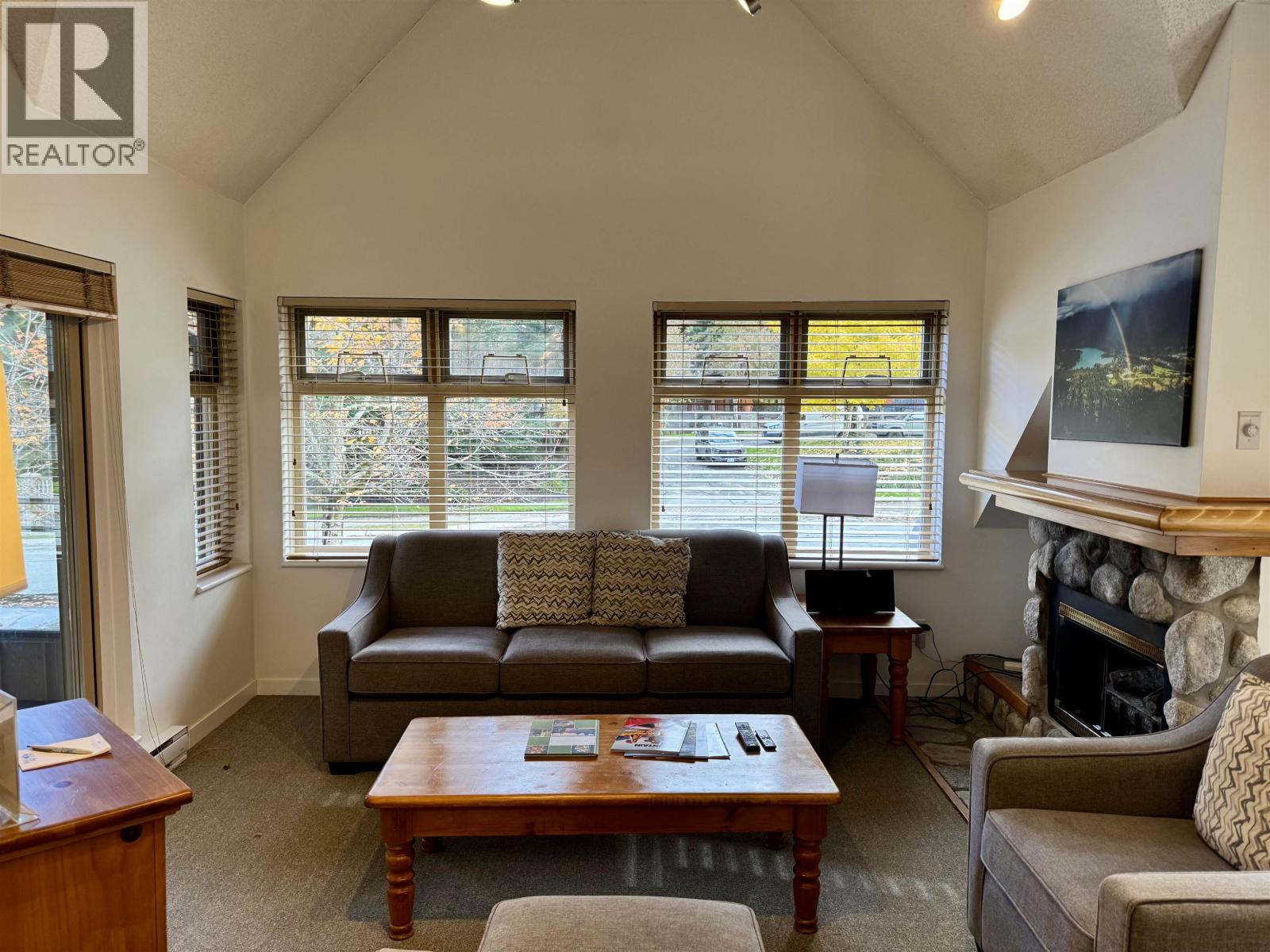 231 W7 2050 Lake Placid Road, Whistler, British Columbia  V8E 0A8 - Photo 2 - R3061591