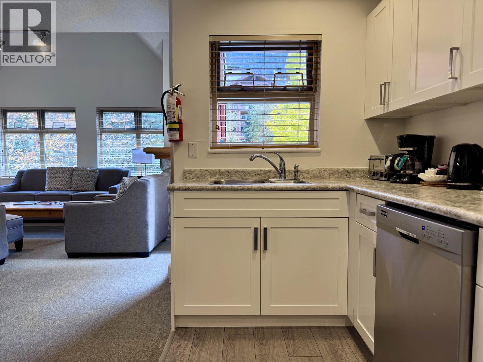 231 W7 2050 Lake Placid Road, Whistler, British Columbia  V8E 0A8 - Photo 6 - R3061591