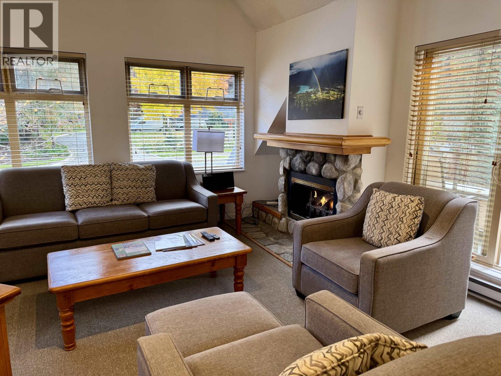 231 W7 2050 Lake Placid Road, Whistler, British Columbia  V8E 0A8 - Photo 4 - R3061591