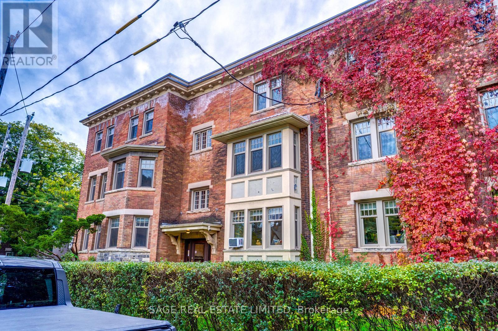 7 - 3 Lonsdale Road, Toronto, Ontario  M4V 2C8 - Photo 3 - C12481073