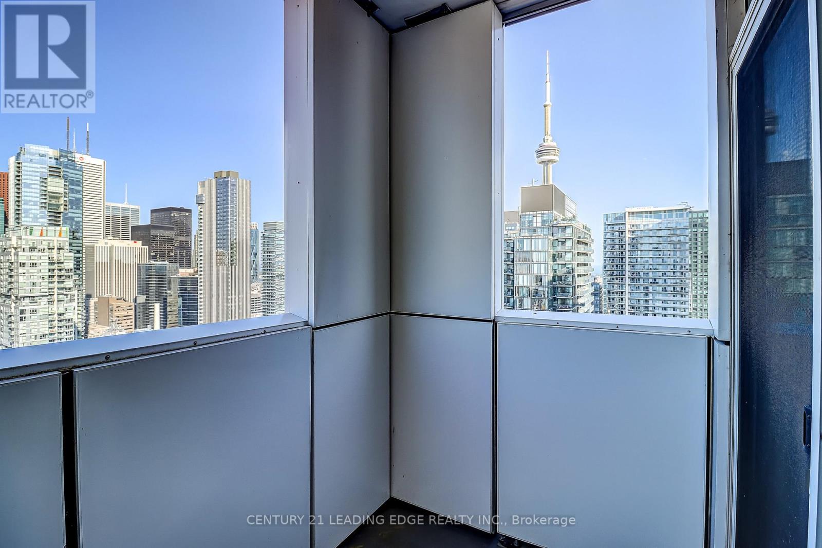 3904 - 318 Richmond Street, Toronto, Ontario  M5V 0B4 - Photo 18 - C12481113