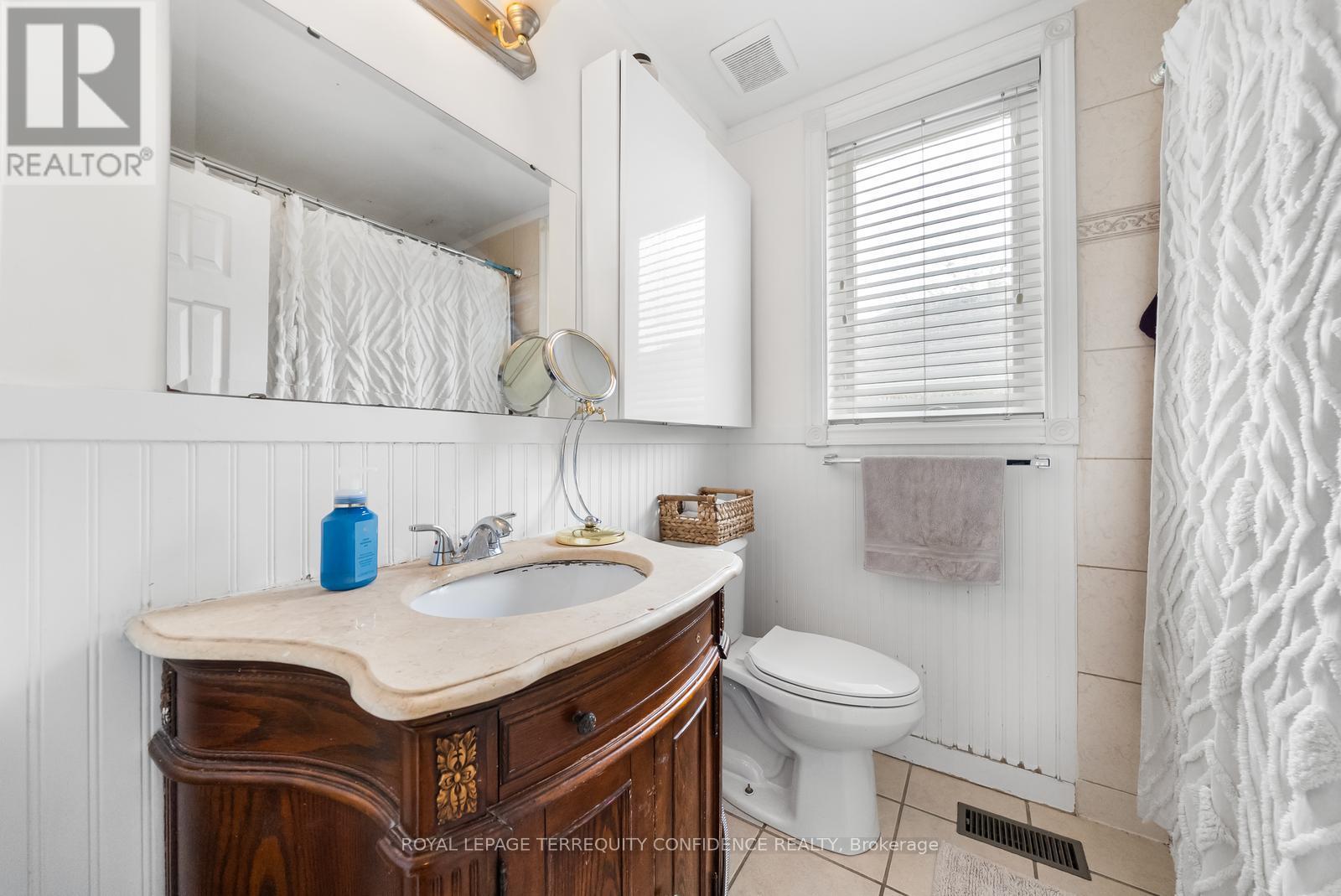 69 Nipigon Avenue, Toronto, Ontario  M2M 2V9 - Photo 15 - C12481164