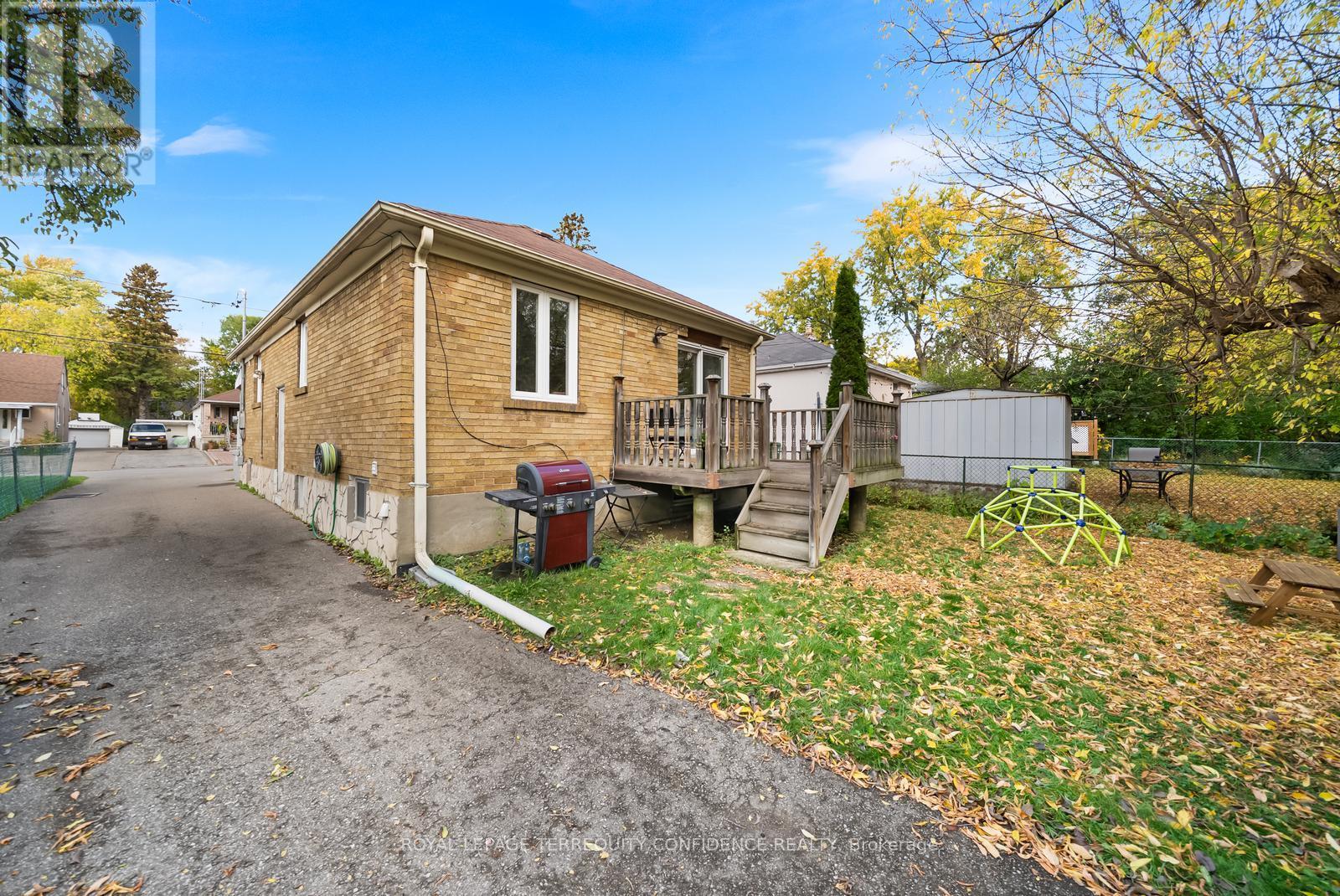 69 Nipigon Avenue, Toronto, Ontario  M2M 2V9 - Photo 32 - C12481164