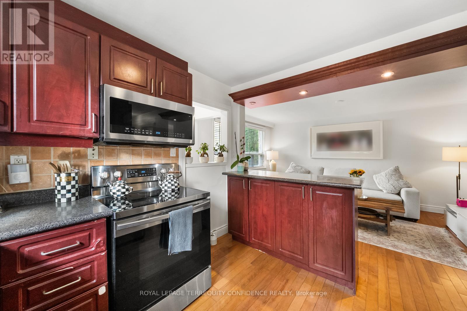 69 Nipigon Avenue, Toronto, Ontario  M2M 2V9 - Photo 5 - C12481164