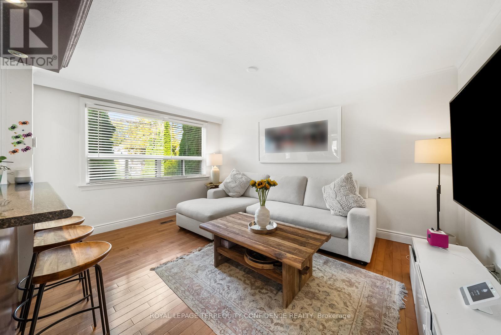 69 Nipigon Avenue, Toronto, Ontario  M2M 2V9 - Photo 8 - C12481164