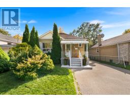 69 NIPIGON AVENUE, Toronto, Ontario