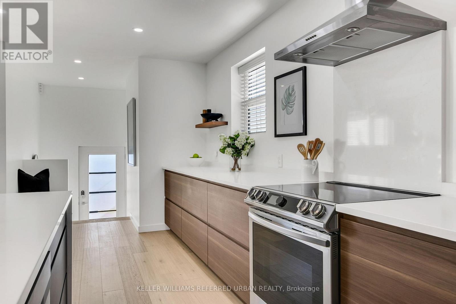106 Leyton Avenue, Toronto, Ontario  M1L 3T8 - Photo 24 - E12481095