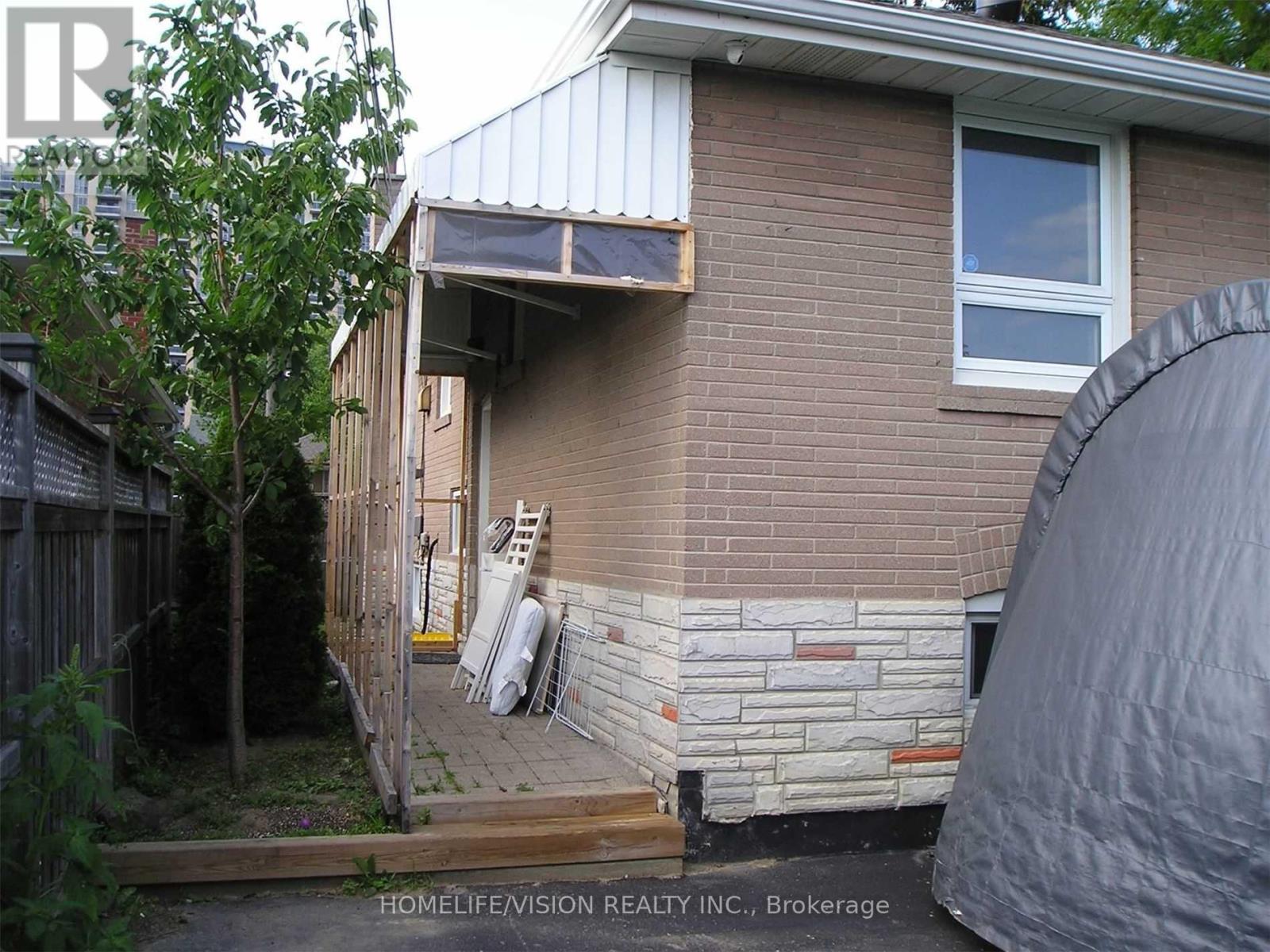 Lower - 25 Arbutus Crescent, Toronto, Ontario  M1P 1W8 - Photo 25 - E12481104