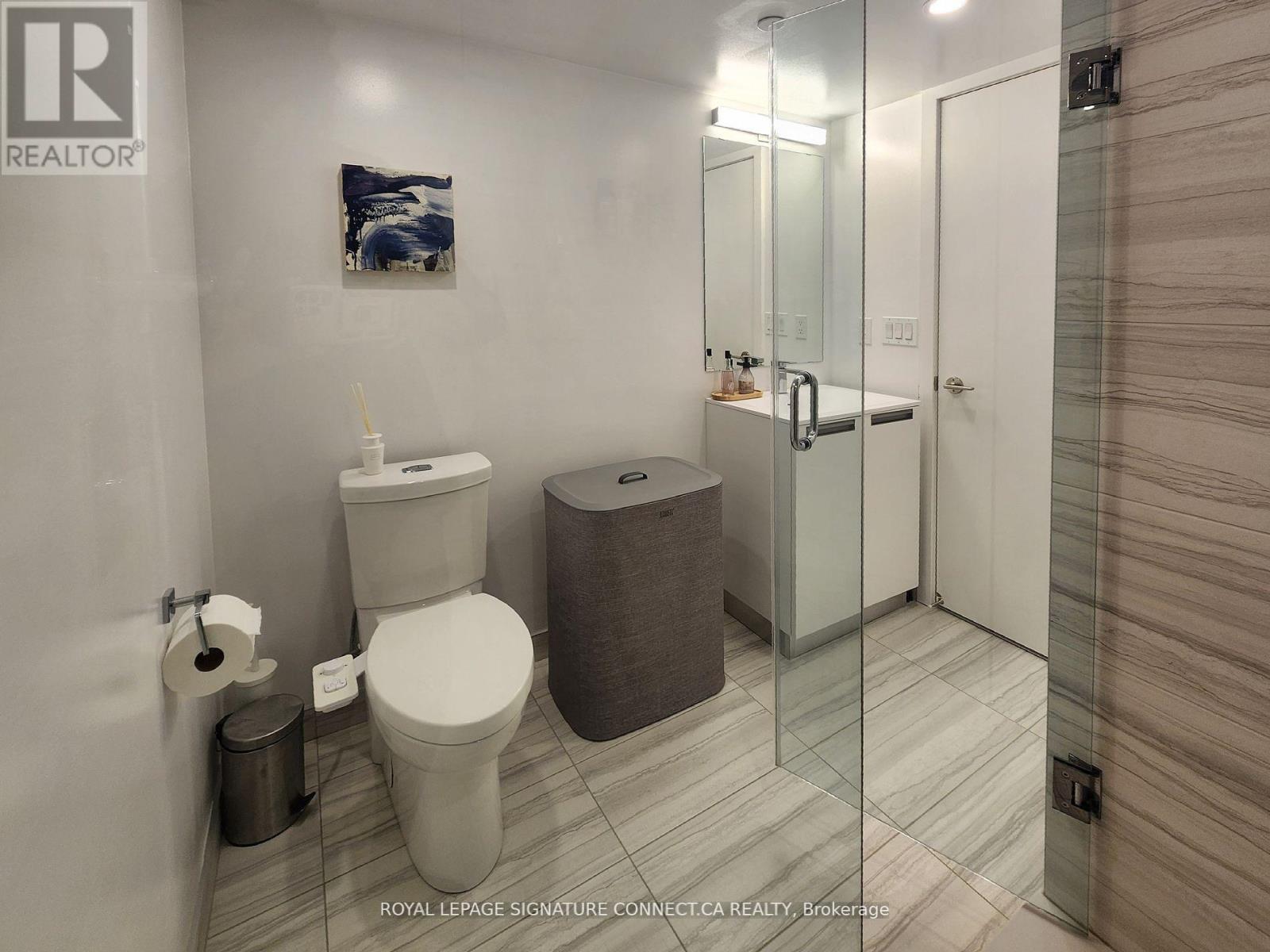 214 - 160 Kingsway Crescent, Toronto, Ontario  M8X 2R2 - Photo 10 - W12479477