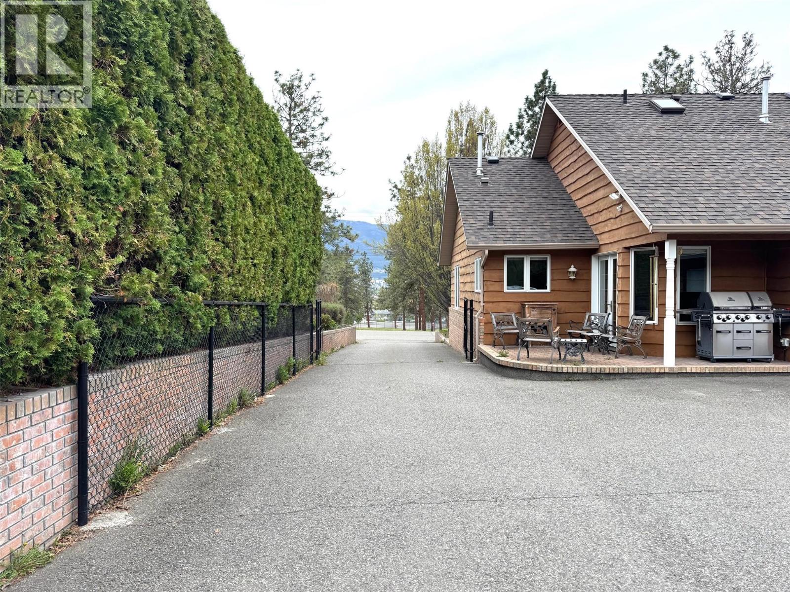 2151 Munro Crescent, Merritt, British Columbia  V2K 1H8 - Photo 34 - 10366536
