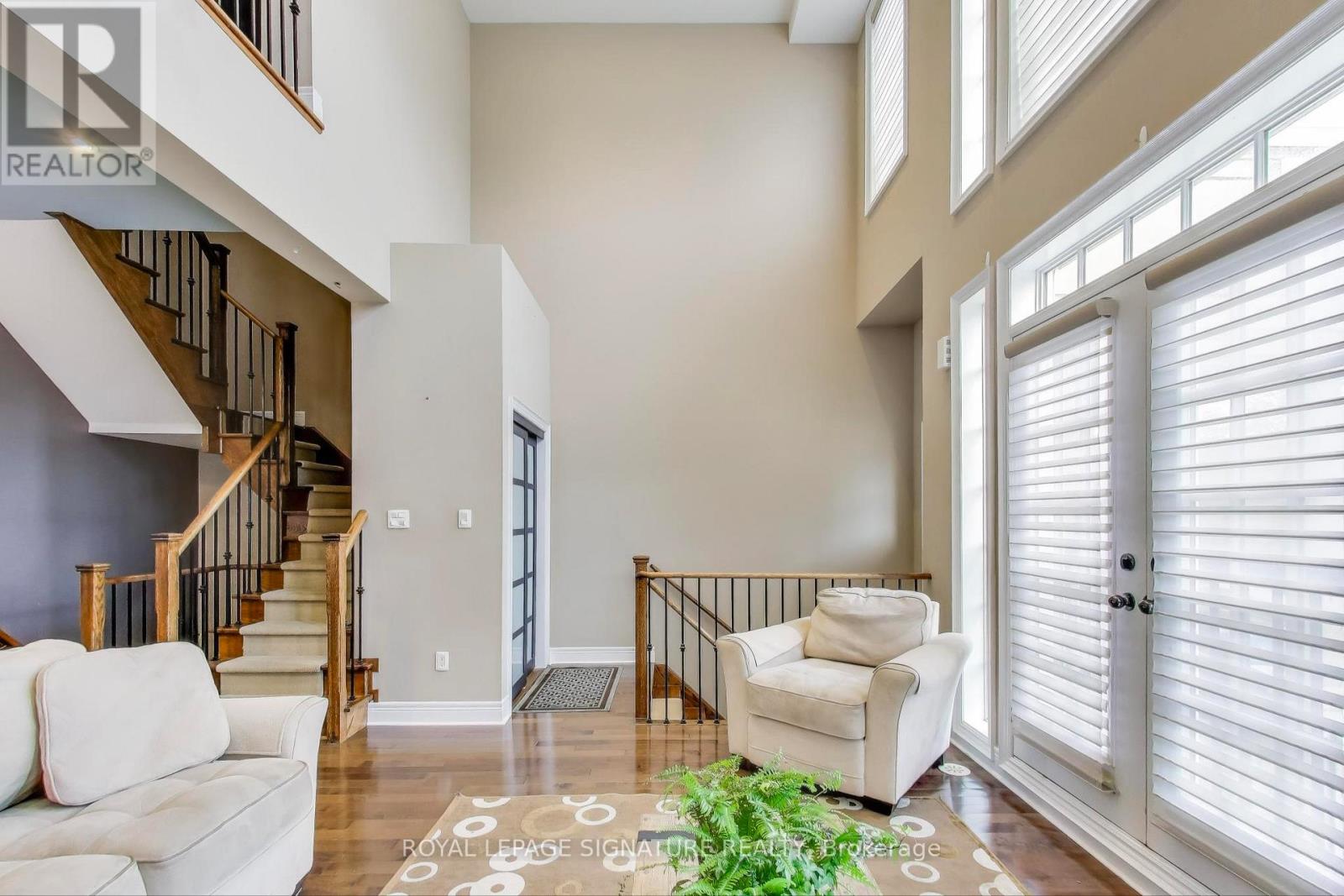 14 Bonnycastle Road, Markham, Ontario  L6G 0C3 - Photo 5 - N12481086