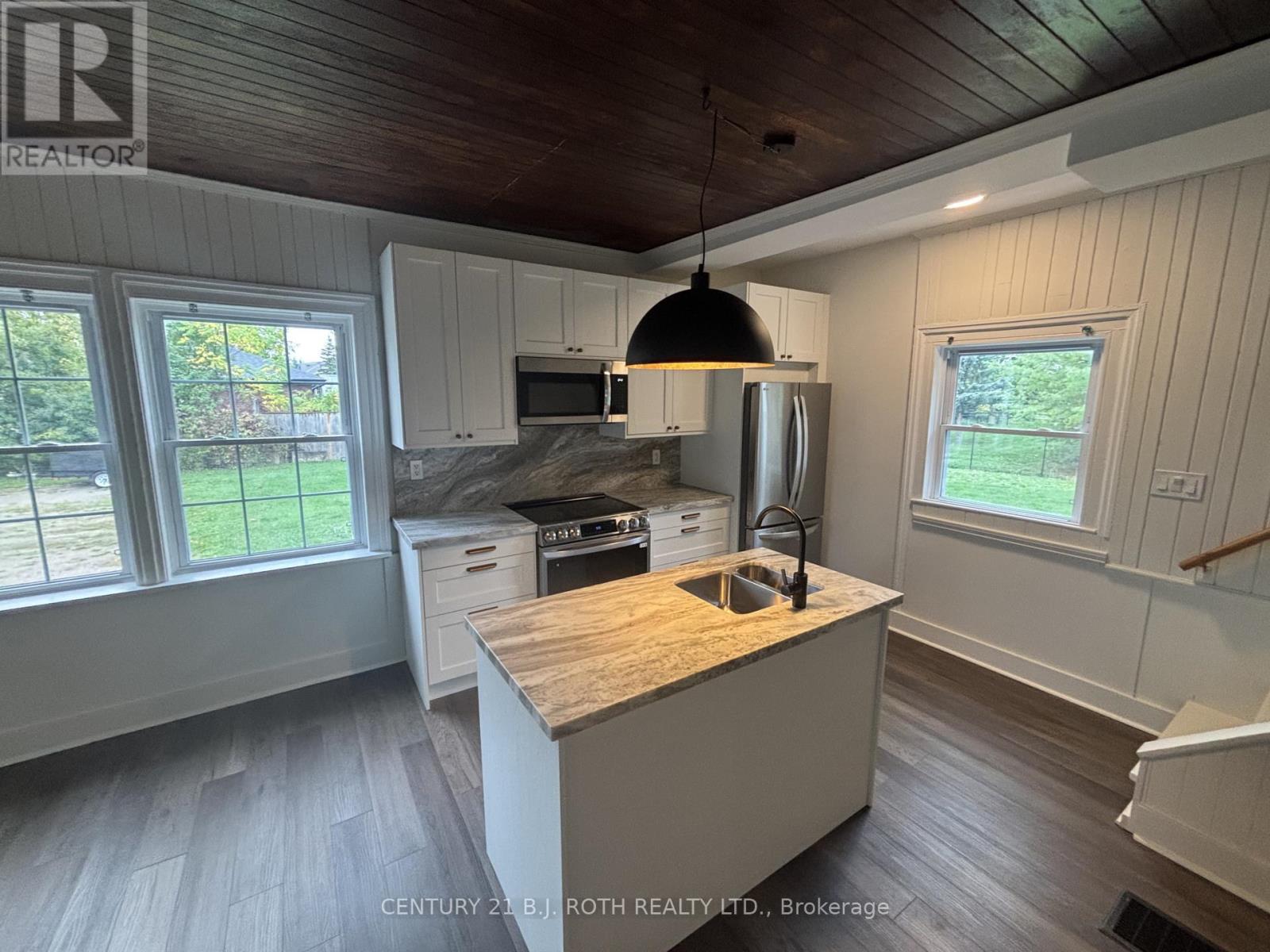 287 Barrie Street, Essa (Thornton), Ontario  L0L 2N0 - Photo 4 - N12481092