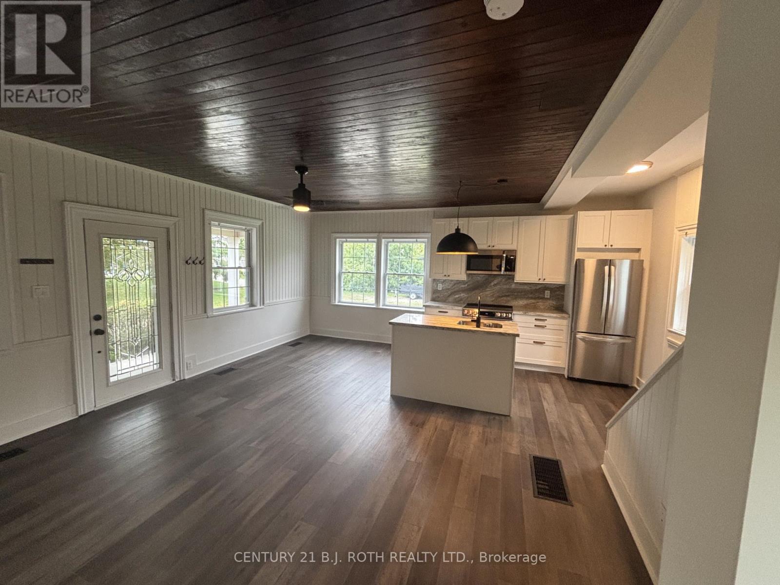287 Barrie Street, Essa (Thornton), Ontario  L0L 2N0 - Photo 8 - N12481092