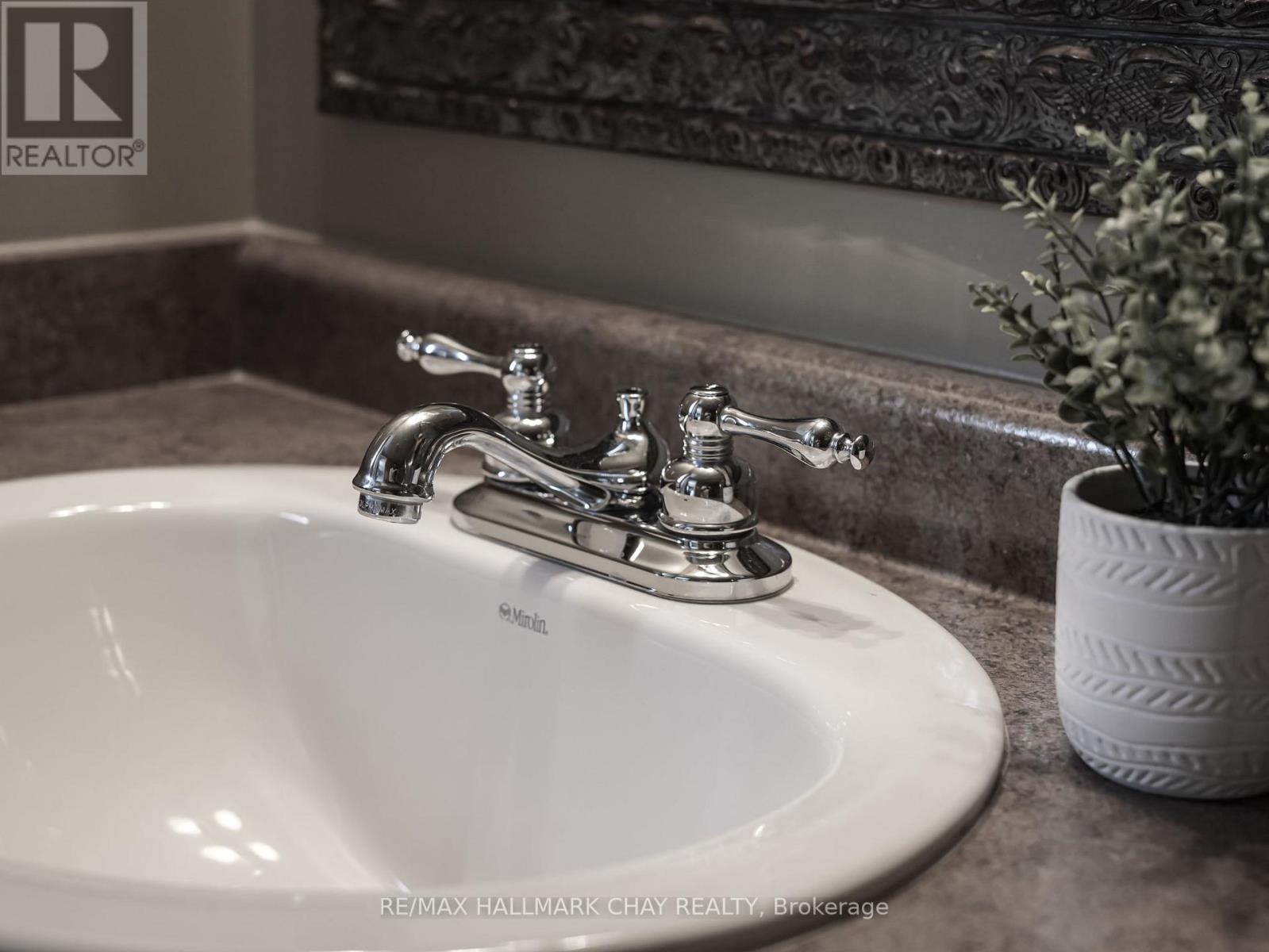 83 Warman Street, New Tecumseth, Ontario  L9R 0B8 - Photo 46 - N12481153