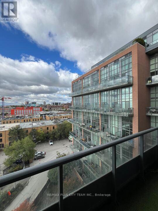 645 - 5 Hanna Avenue, Toronto, Ontario  M6K 0B3 - Photo 27 - C12480721
