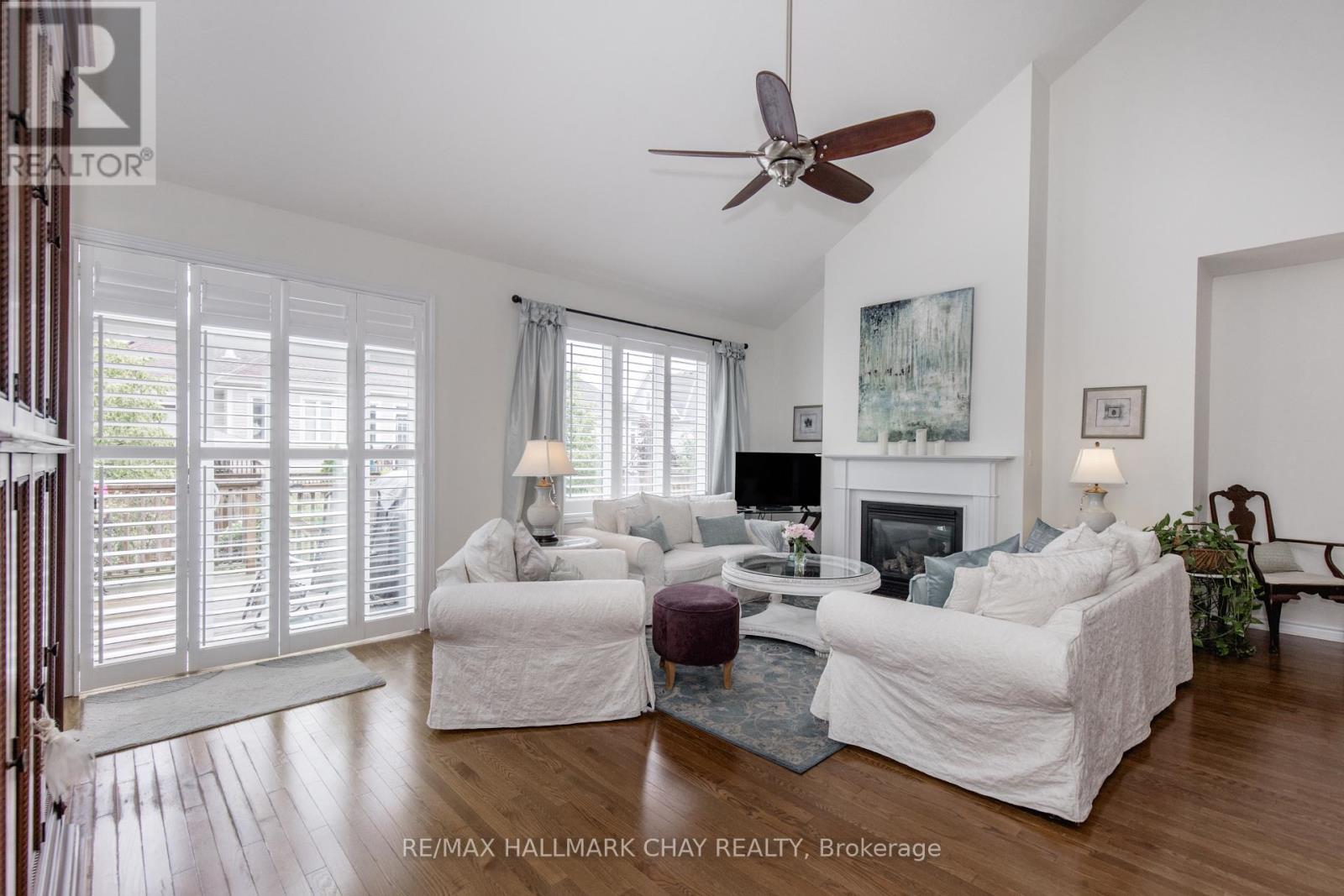30 Waterview Road N, Wasaga Beach, Ontario  L9A 1A4 - Photo 12 - S12481074