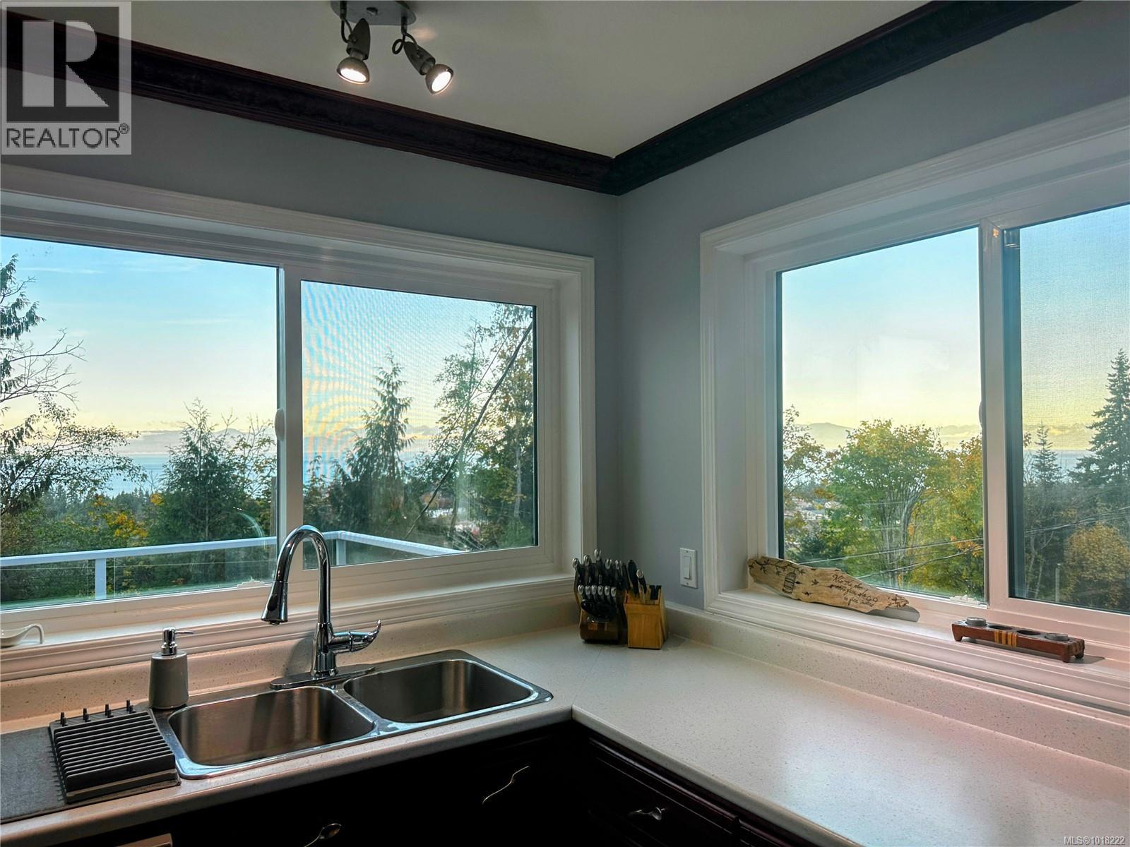 4955 Laguna Way, Nanaimo, British Columbia  V9T 5L7 - Photo 8 - 1018222