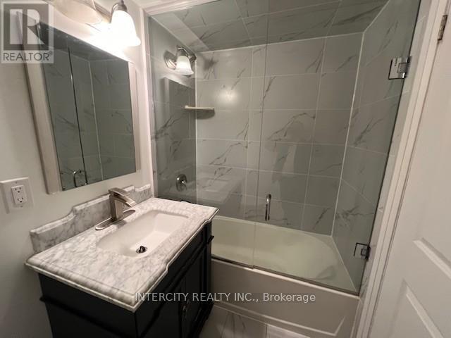 77 Vedette Way, Vaughan, Ontario  L4H 4K3 - Photo 7 - N12480926
