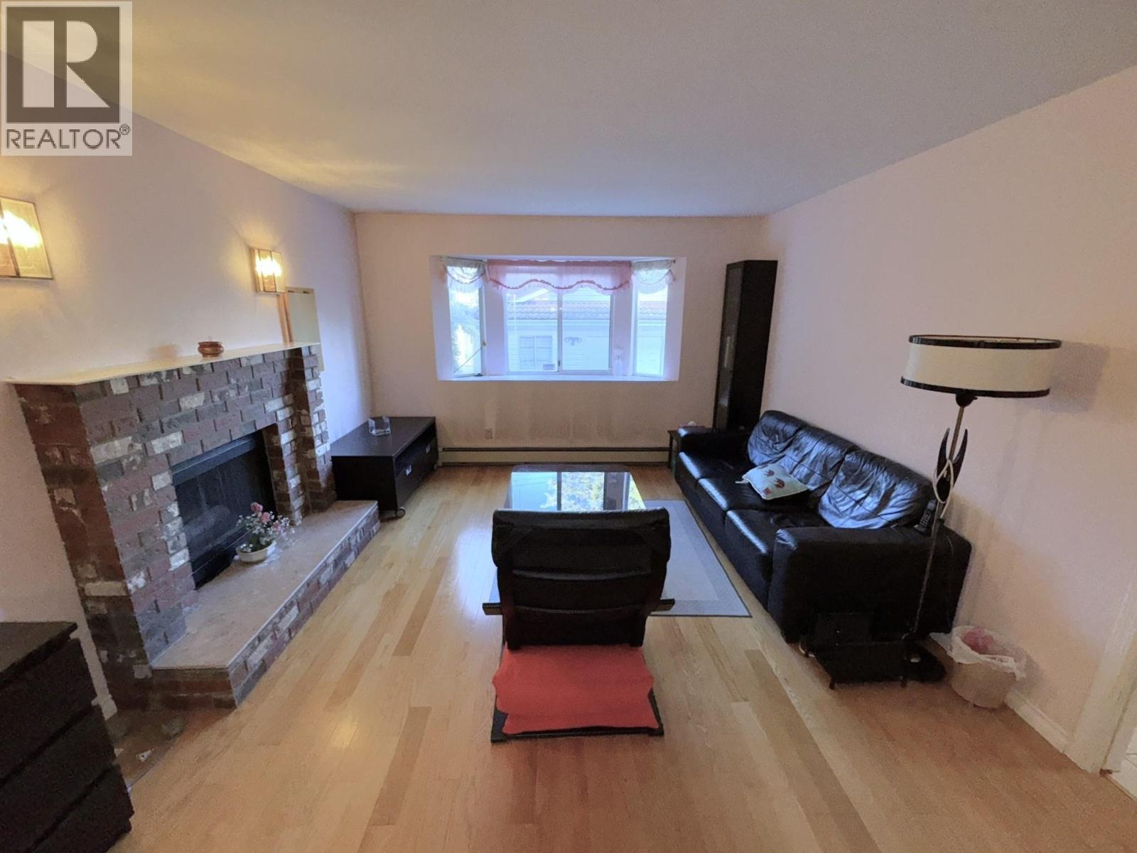963 E 11th Avenue, Vancouver, British Columbia  V5T 2E8 - Photo 5 - R3061112