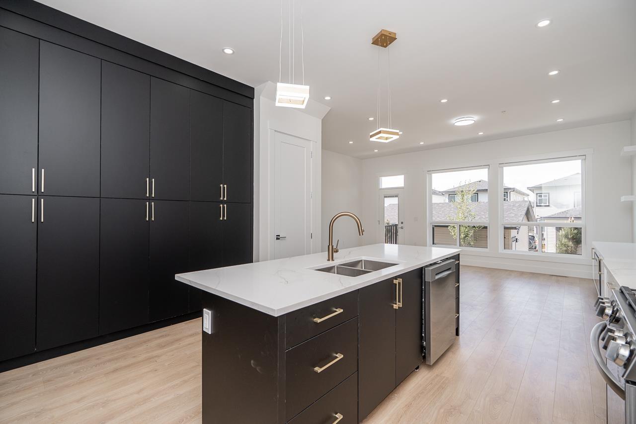 20535 74b Avenue, Langley, British Columbia  V2Y 3S8 - Photo 5 - R3061698