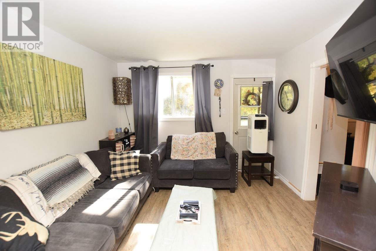 252 Youngfox Rd, Blind River, Ontario P0R 1B0 - Photo 15 - SM253080