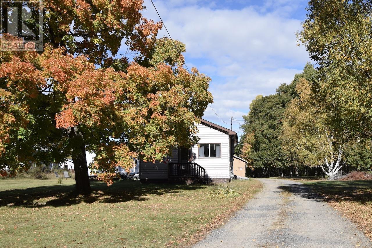 252 Youngfox Rd, Blind River, Ontario P0R 1B0 - Photo 8 - SM253080