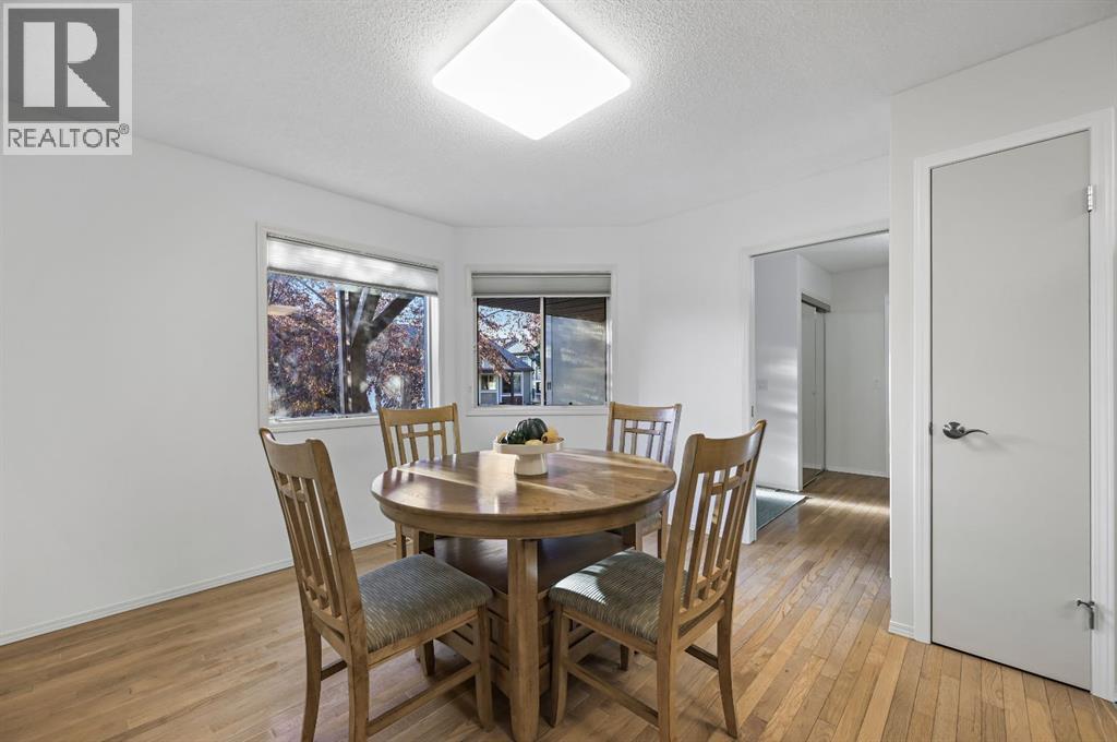11, Coach Side Terrace Sw, Calgary, Alberta  T3H 1L6 - Photo 12 - A2266586