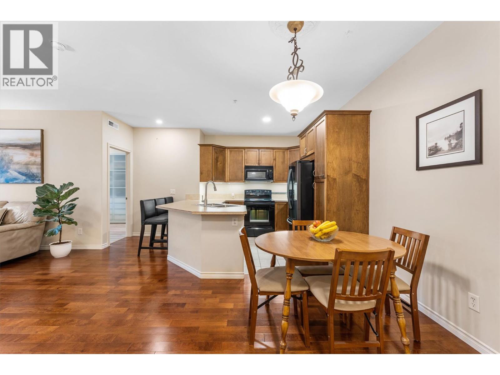 1007 Harvey Avenue Unit# 206, Kelowna, British Columbia  V1Y 6E4 - Photo 6 - 10366687