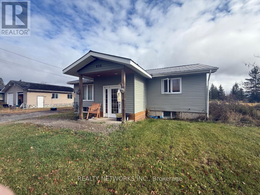 606 HAILEYBURY CRESCENT, Timmins, Ontario