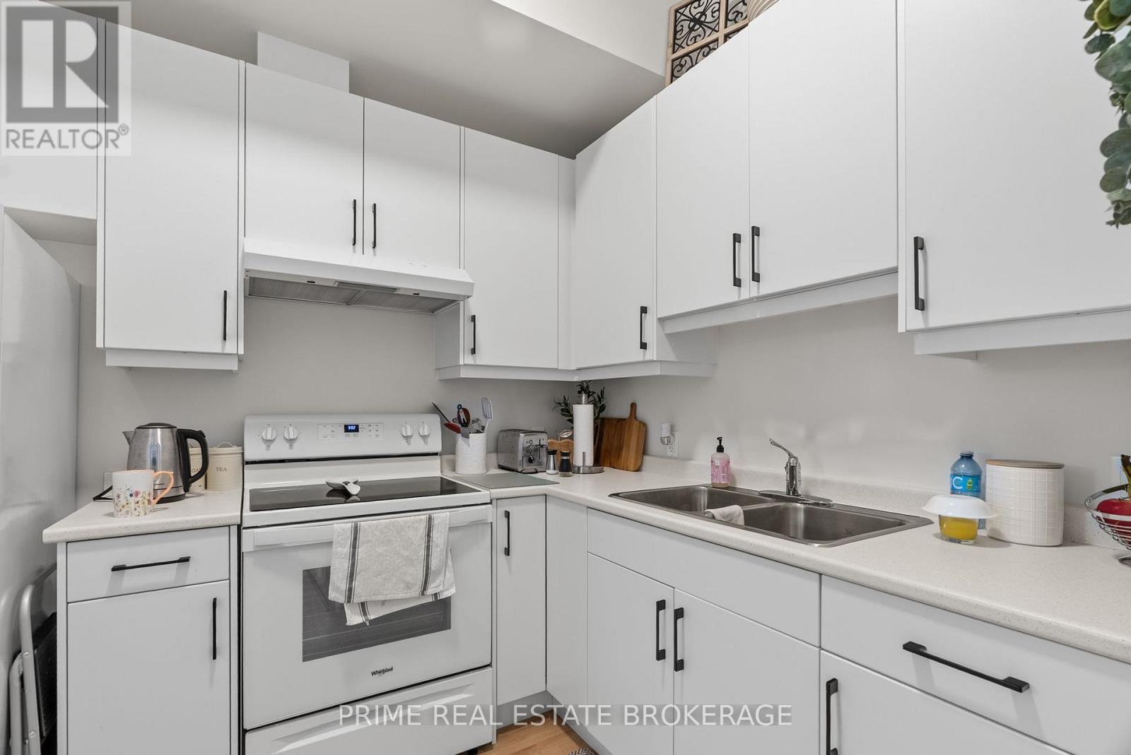 370 William Street, South Huron, Ontario  N0M 1S2 - Photo 41 - X12481207