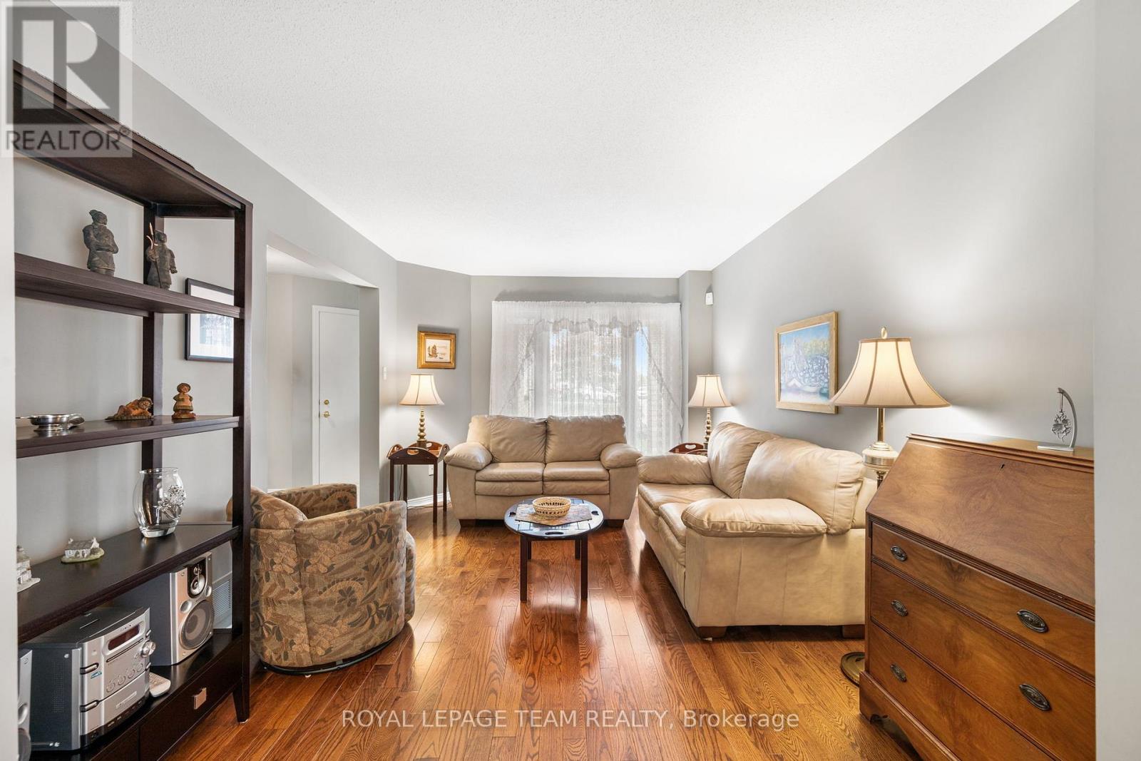 937 Sheenboro Crescent, Ottawa, Ontario  K4A 3M6 - Photo 6 - X12481177