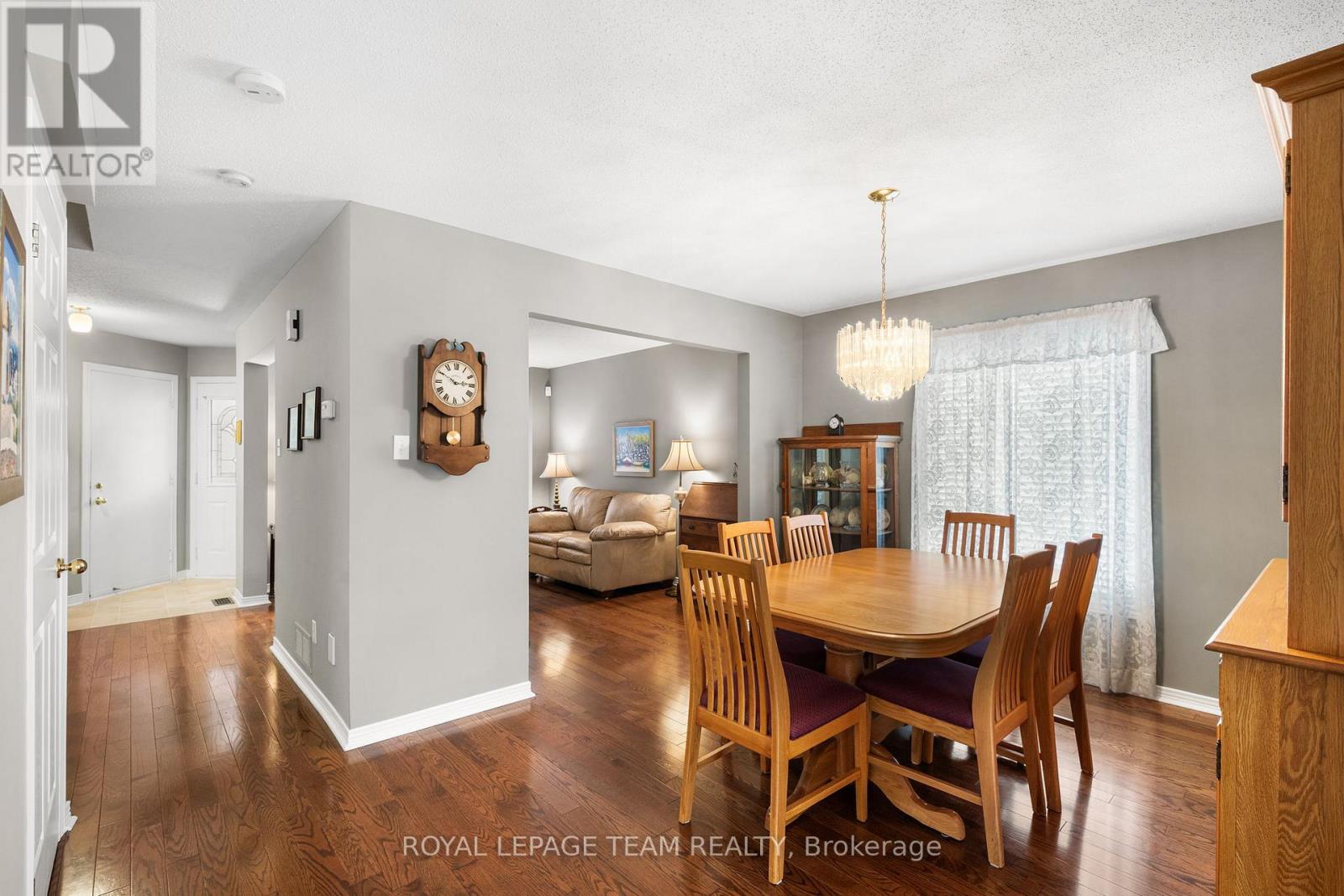 937 Sheenboro Crescent, Ottawa, Ontario  K4A 3M6 - Photo 7 - X12481177