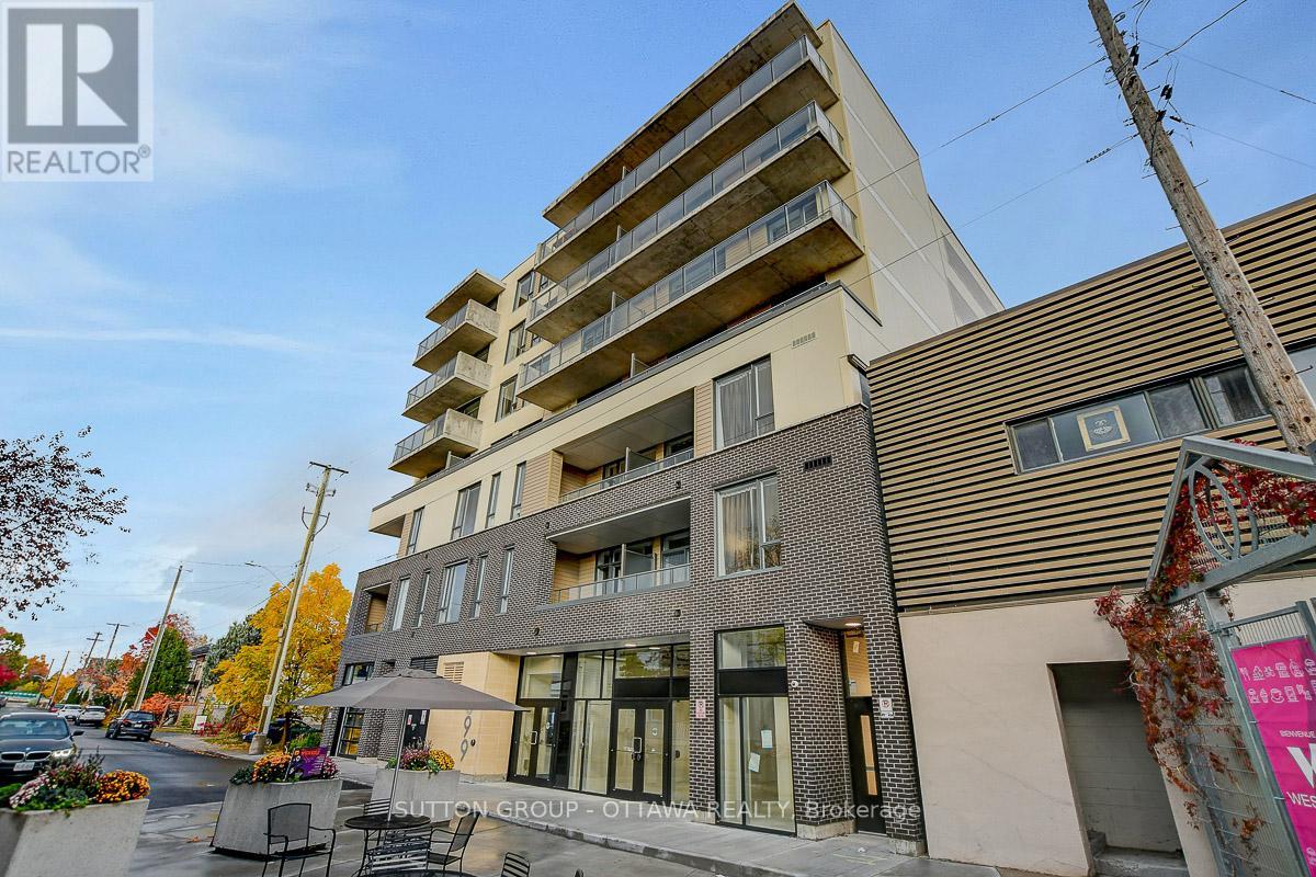 407 - 399 Winston Avenue, Ottawa, Ontario  K2A 1Y8 - Photo 3 - X12481210
