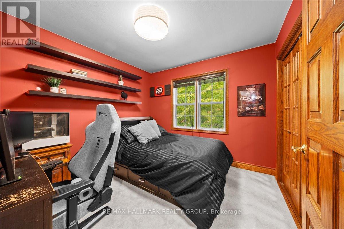 67 Mattawa Crescent, Ottawa, Ontario  K2M 2E8 - Photo 26 - X12481217