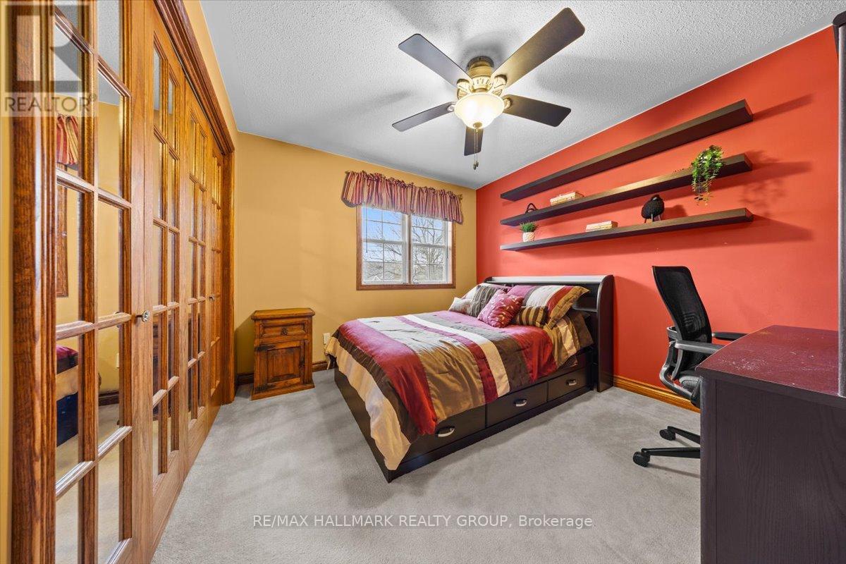 67 Mattawa Crescent, Ottawa, Ontario  K2M 2E8 - Photo 28 - X12481217