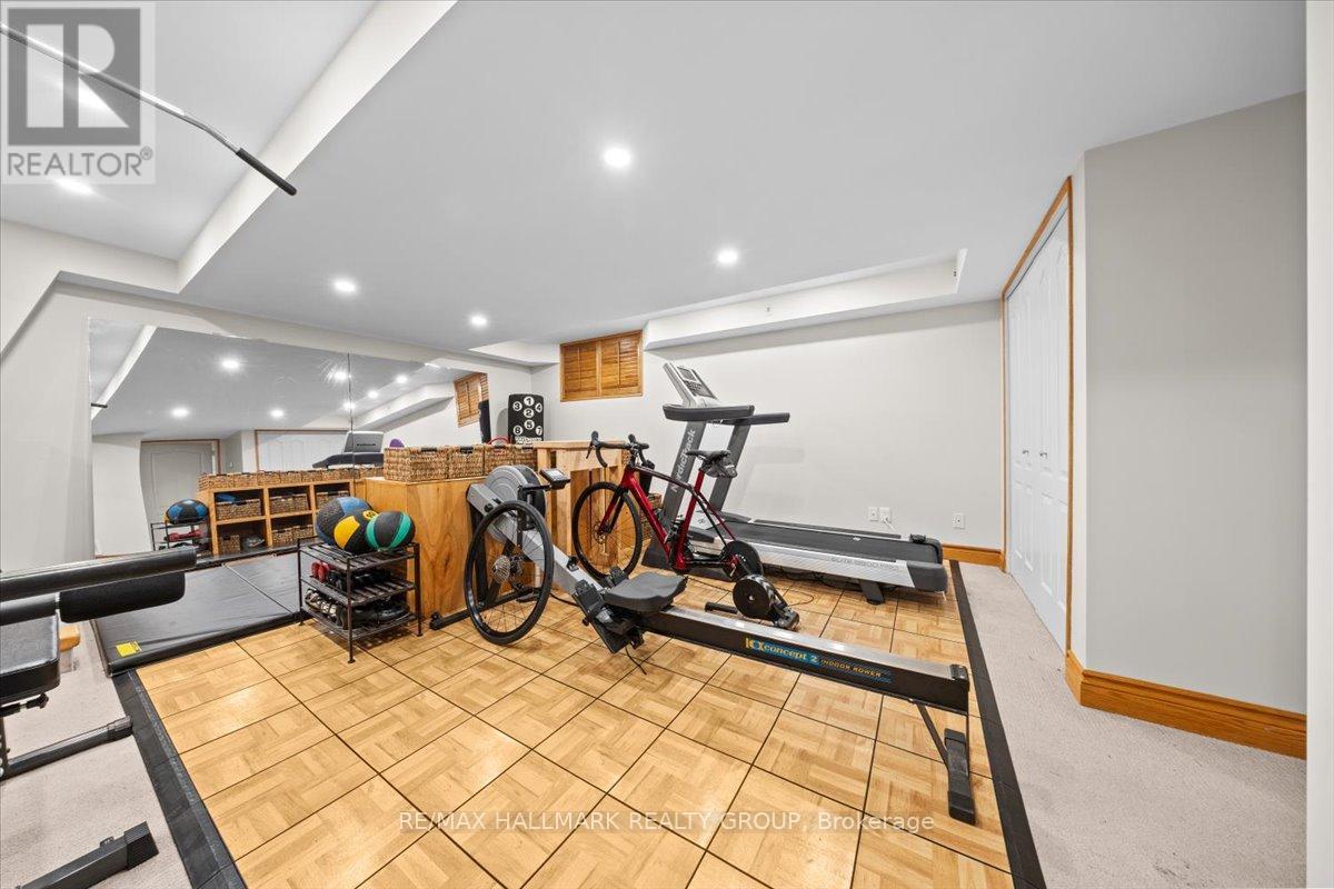 67 Mattawa Crescent, Ottawa, Ontario  K2M 2E8 - Photo 34 - X12481217