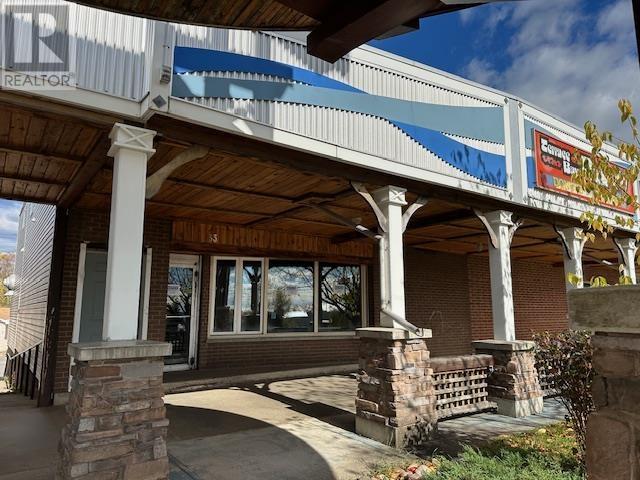 33 & 35 Simcoe Plaza, Terrace Bay, Ontario  P0T 2W0 - Photo 2 - TB253206