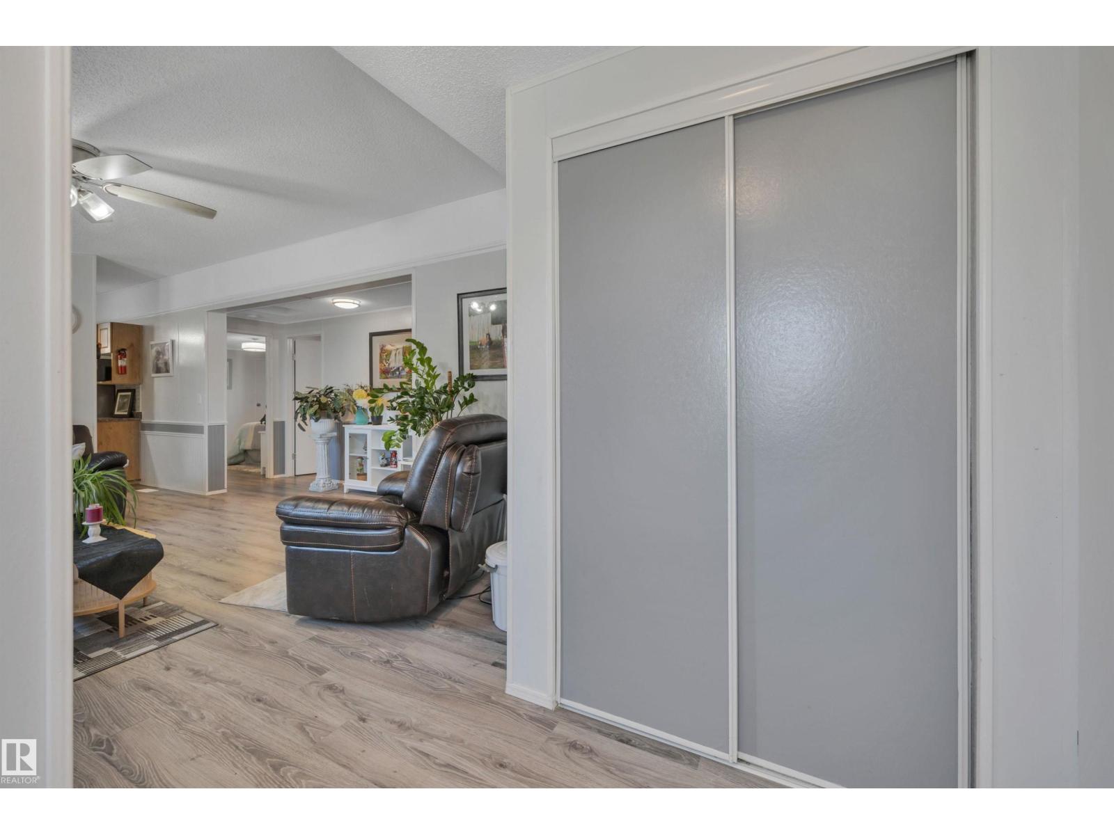 471020 Rge Road 242, Rural Wetaskiwin County, Alberta  T9A 1X1 - Photo 5 - E4463422