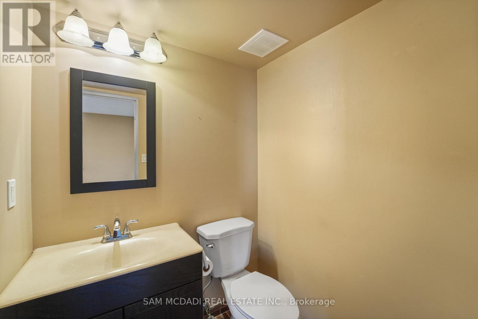 1102 - 2665 Windwood Drive, Mississauga, Ontario  L5N 2P2 - Photo 21 - W12481076