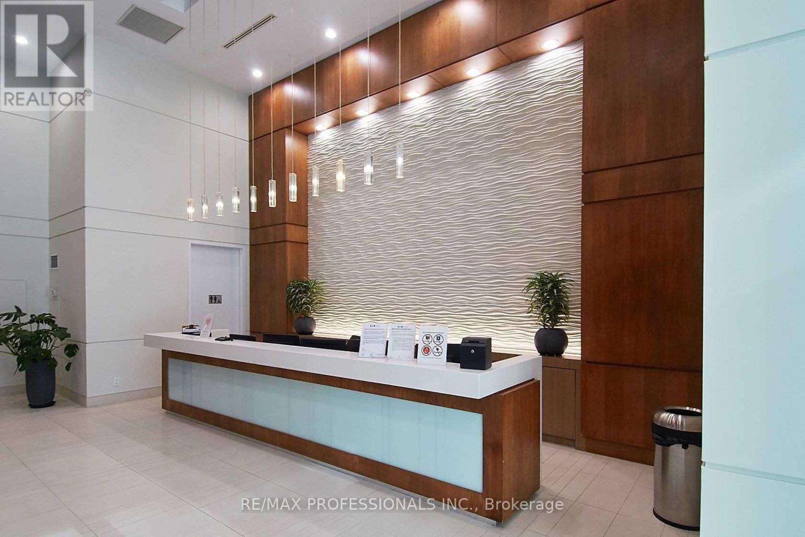 2107 - 2200 Lake Shore Boulevard, Toronto, Ontario  M8V 1A2 - Photo 3 - W12481081