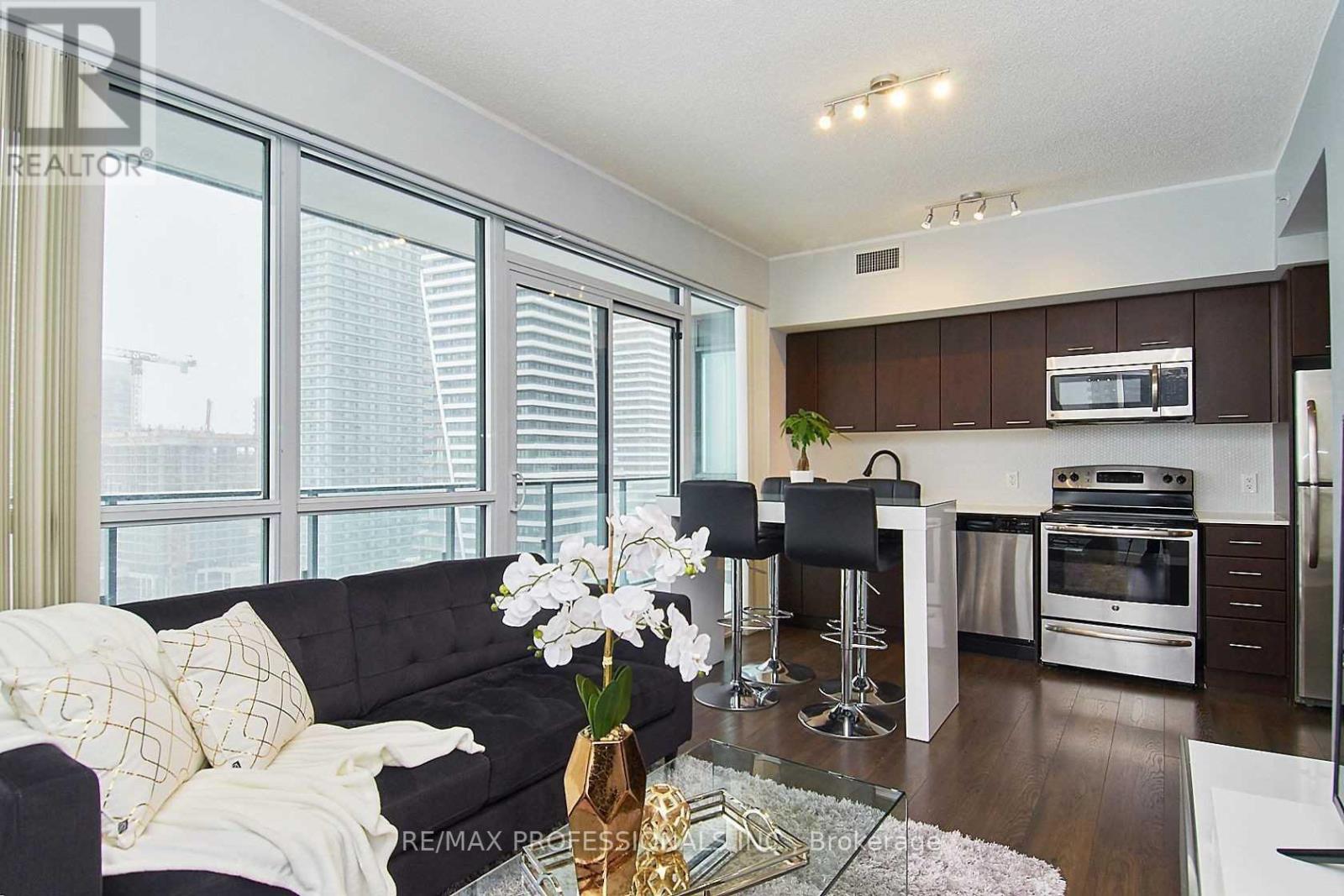 2107 - 2200 Lake Shore Boulevard, Toronto, Ontario  M8V 1A2 - Photo 7 - W12481081