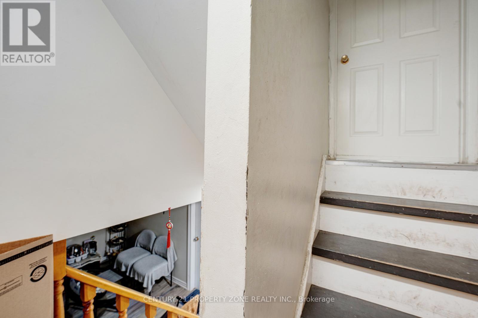 3 Jasmine Square, Brampton, Ontario  L6S 2N1 - Photo 34 - W12481088